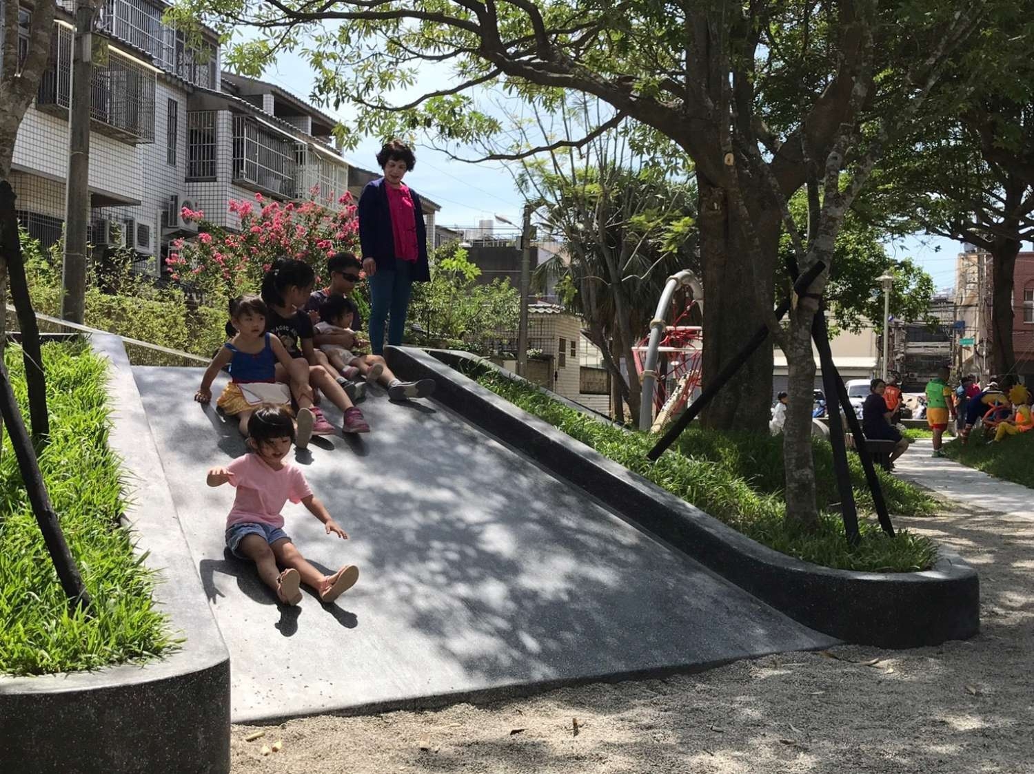 新設綠地、無障礙設施 百位香山居民慶祝竹市大庄公園啟用